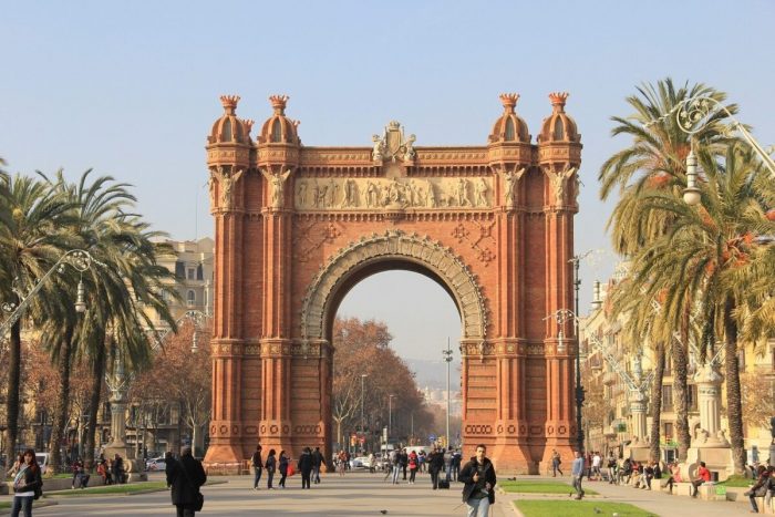 В поисках Барселоны: каталонские чудеса и лучшее в Средиземноморье
