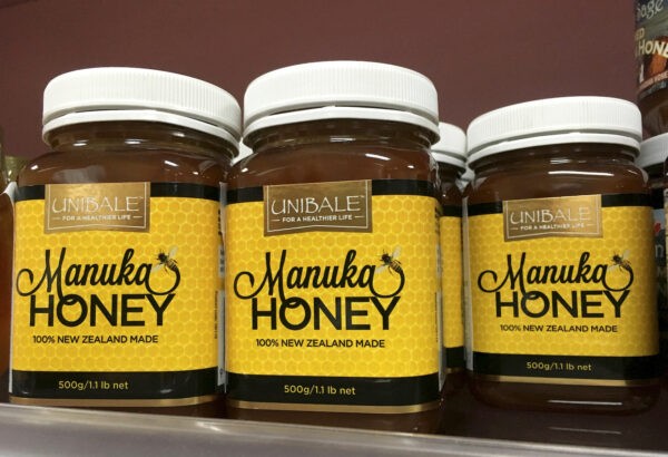 Мёд манука использовался для лечения ран. Он подавляет рост бактерий, стимулирует местный иммунный ответ и останавливает воспаление. Reuters/Thomas Peter/File Photo