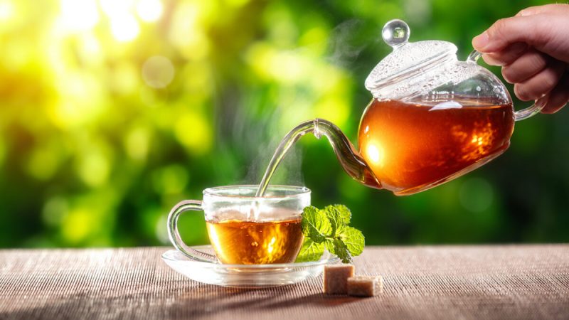 Большинство людей выбрасывают использованный чай, не понимая, что у этих листьев есть ещё несколько применений. (fotohunter/Shutterstock)  | Epoch Times Россия