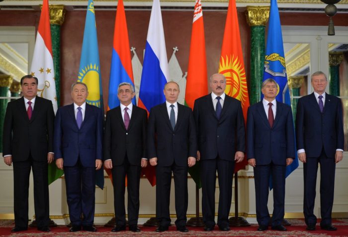 Цветная революция в Казахстане или хитрый ход президента?
