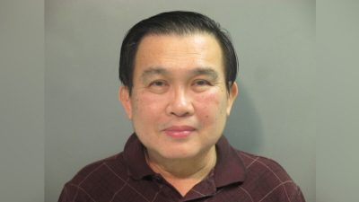 Бывший профессор из Арканзаса обвиняется в махинациях, связанных с китайскими компаниями
