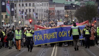 Тысячи жителей Европы снова протестуют