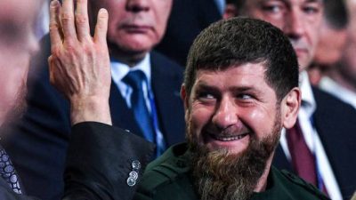 Кадыров считает, что Украину надо «забирать»