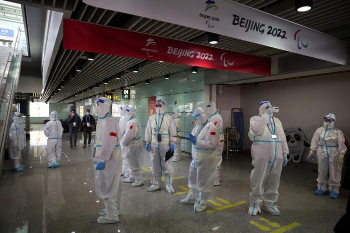 Олимпийцы возмутились условиями содержания в карантинных отелях Пекина