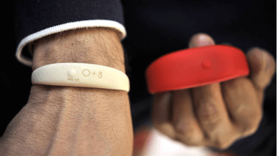 Российская школьница разработала браслет для диагностики ковида
