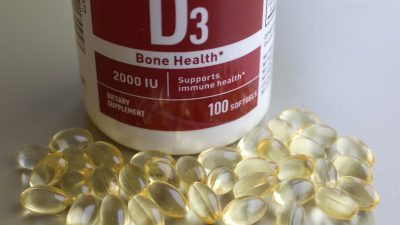 Дефицит витамина D приводит к осложнениям при COVID-19