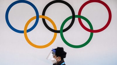 В Пекине стартовала эстафета Олимпийского огня