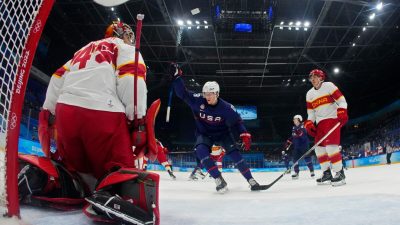 Сборная Китая по хоккею с нанятыми игроками потерпела сокрушительное поражение