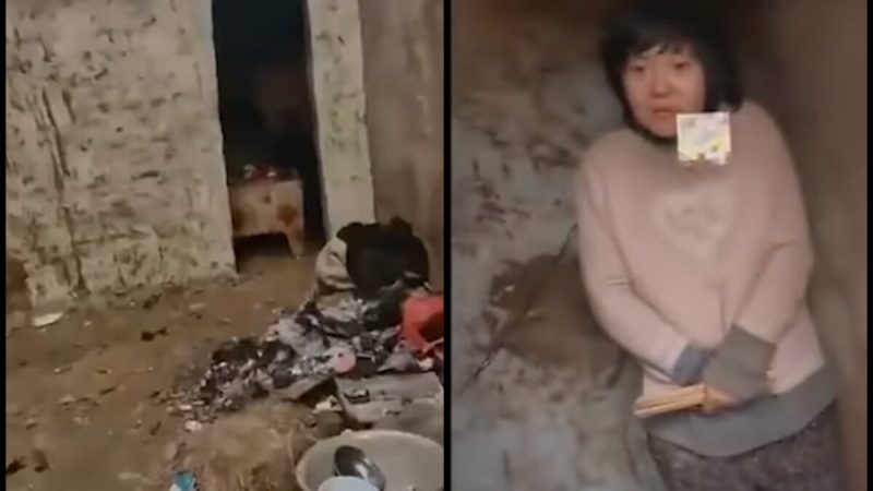 Скриншот видео с матерью восьми детей (справа), закованной в сарае в городе Сюйчжоу, провинция Цзянсу, Китай, в январе 2022 года. Фото: Screenshots via Douyin | Epoch Times Россия