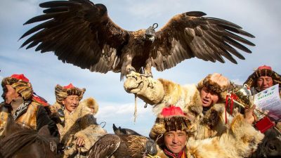 Казахская орлиная охота: Орёл — это часть семьи
