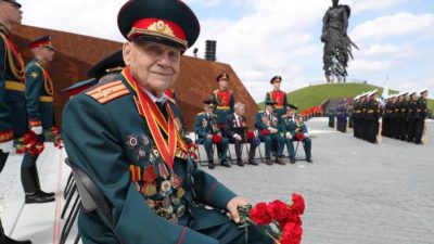 День защитника Отечества в России предложили сделать выходным для военных