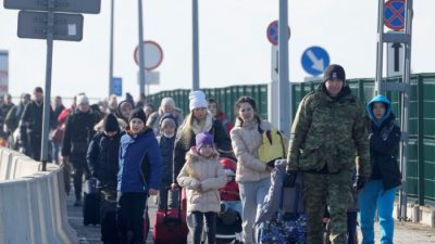 Почти 120 тысяч украинцев покинули страну