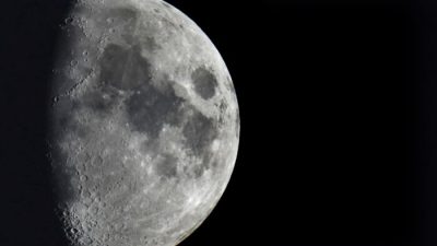 Космический мусор движется к Луне со скоростью 9300 км/ч