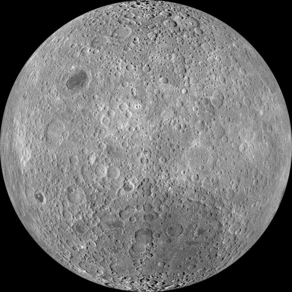 Обратная сторона Луны в 2011 году. Фото: NASA/Goddard/Arizona State University via AP