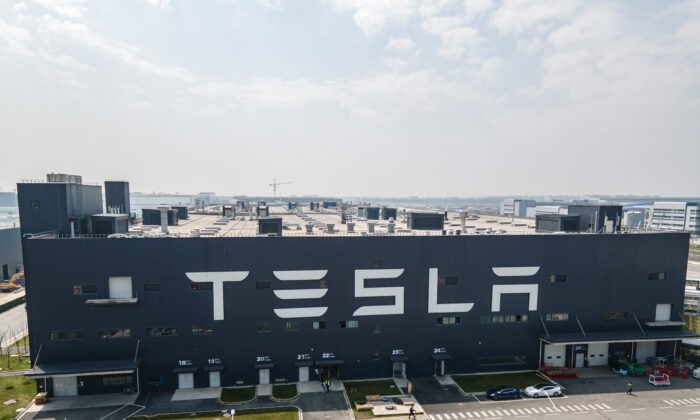 Tesla Shanghai Gigafactory в Шанхае, Китай, 29 марта 2021 года. Фото: Xiaolu Chu/Getty Images | Epoch Times Россия