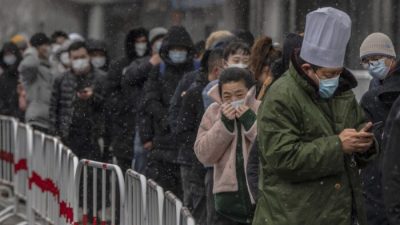 Китайские бизнесмены: Предприятия умирают из-за политики нулевого COVID