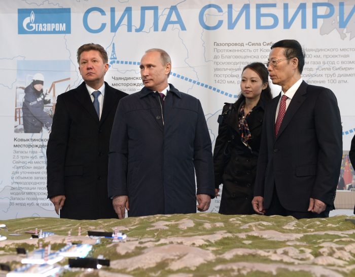 Китай присматривается к российской энергии, активам и акциям