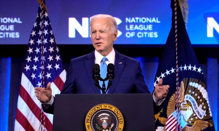 Президент Джо Байден выступает на городской конференции Конгресса Национальной лиги городов в Вашингтоне, 14 марта 2022 года. Фото: DrewAngerer/GettyImages
 | Epoch Times Россия