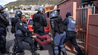Радуга, пропитанная кровью: в ЮАР совершается по 75 убийств в день