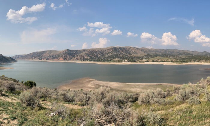 Водохранилище Эхо в штате Юта заполнено примерно наполовину из-за сильной засухи, охватившей весь штат. (Allan Stein/Epoch Times)
 | Epoch Times Россия