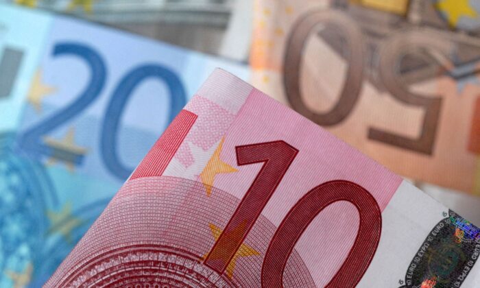 Банкноты евро. Фото: Dado Ruvic/Reuters
 | Epoch Times Россия