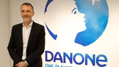 Компания Danone приостановила инвестпроекты в России, но сохранила производство