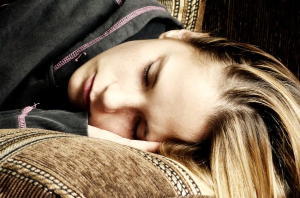  Почему, когда ты неподвижно лежишь в постели и засыпаешь, ты всё ещё чувствуешь течение времени? (Image: Dreamstime Agency via Dreamstime)