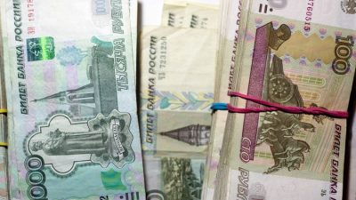 Российские банки попросили Центробанк отложить ввод новых банкнот
