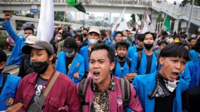 Индонезийские студенты протестуют против переноса выборов 2024 года