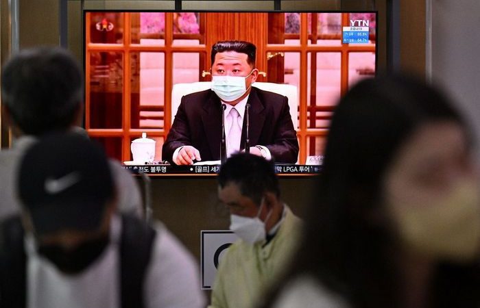 Северная Корея борется с COVID-19: более 2 млн заболевших и 65 жертв. (Photo by ANTHONY WALLACE/AFP via Getty Images)  | Epoch Times Россия