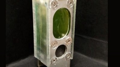 Компьютер полгода работал от аккумулятора с сине-зелёными водорослями