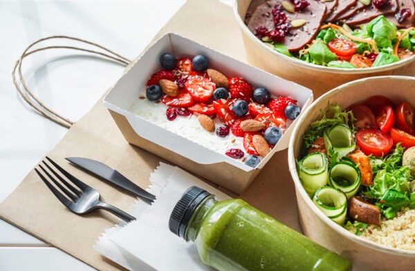  Приводит ли здоровая пища в ресторанах быстрого питания к более качественному питанию? Фото: Shutterstock