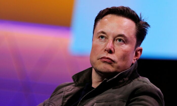 Владелец SpaceX и генеральный директор Tesla Илон Маск на игровой конвенции E3 в Лос-Анджелесе, Калифорния, 13 июня 2019 года. (Mike Blake/Reuters)
 | Epoch Times Россия