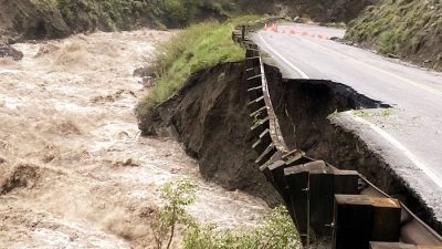 Йеллоустонский национальный парк закрыт из-за наводнения