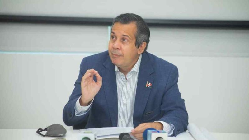 Министр экологии Доминиканы Орландо Хорхе Мера. Фото: eltiempo.com.do | Epoch Times Россия