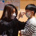 Учёные Гонконга предупредили, что новый подвид «Омикрона» BA.2 может повредить мозг и нервную систему детей