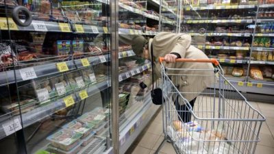 В российских магазинах сокращается ассортимент товаров