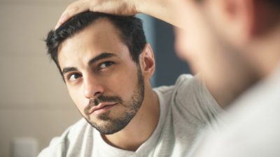 Шесть распространённых причин выпадения волос и семь необходимых питательных веществ
