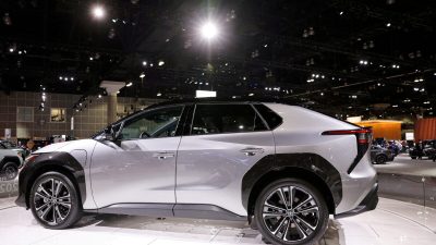 Toyota третий месяц не выполняет производственный план