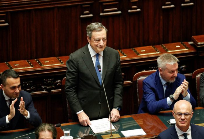 Премьер-министр Италии Драги подал в отставку после распада коалиции