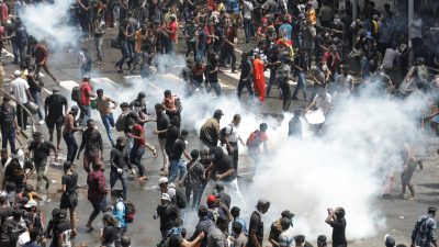 В Шри-Ланке протестующие захватили резиденцию президента