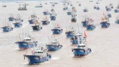 Китай стремится контролировать два крупнейших океана мира