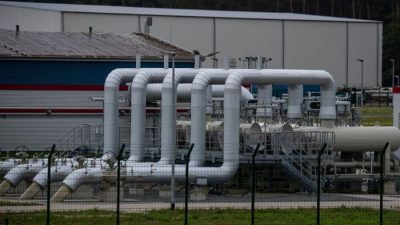 «Газпром» снизил поставки газа в Европу из-за «форс-мажорных обстоятельств»