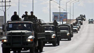 Мексиканские военные конфисковали наркотики, перевозимые в грузовике с фруктовым соком