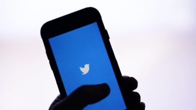 Взлом Twitter раскрыл анонимных владельцев аккаунтов
