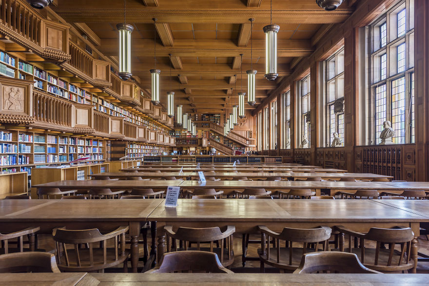 Университетская библиотека, Левен, Бельгия. (Любезно предоставлено Ричардом Сильвером)