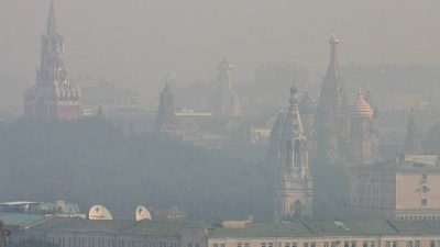 Столицу второй день накрывает смог от лесных пожаров в Рязанской области