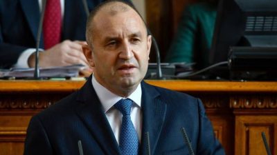 Президент Болгарии распустил парламент и объявил досрочные выборы