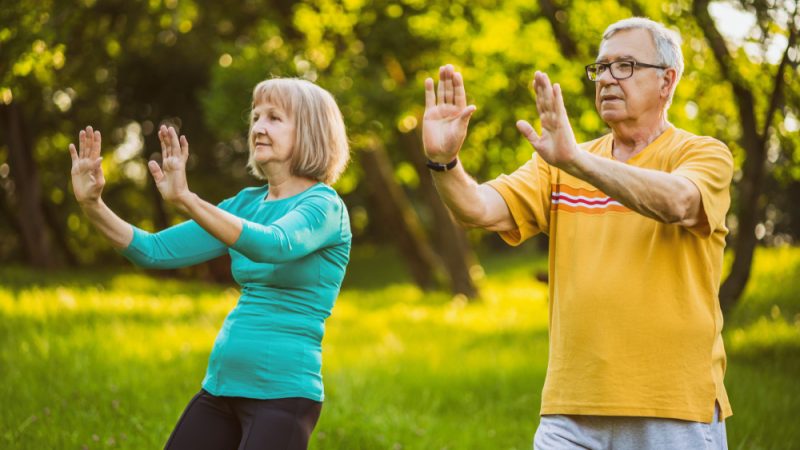 Результаты исследования показали, что тай-чи является эффективным средством для улучшения баланса, координации, силы и гибкости у людей, переживших инсульт. (Shutterstock)  | Epoch Times Россия