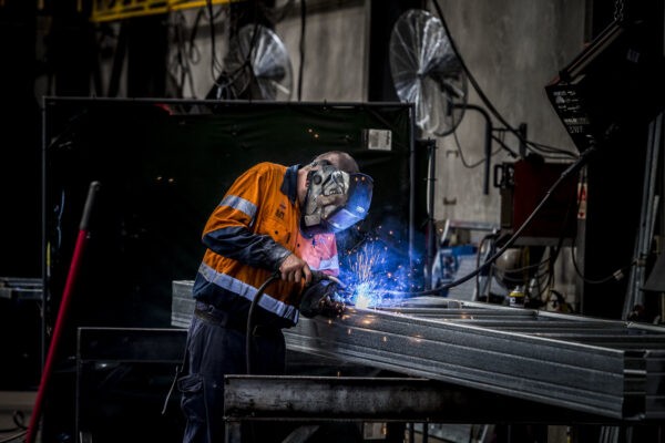 Производство на заводе в Брисбене, Австралия, 25 января 2017 года. (AAP Image/Glenn Hunt)